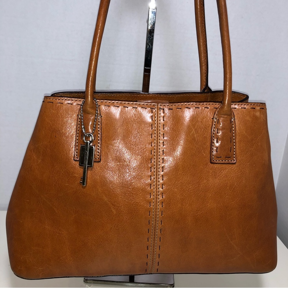 Leather Shoulder Bag • FOSSIL